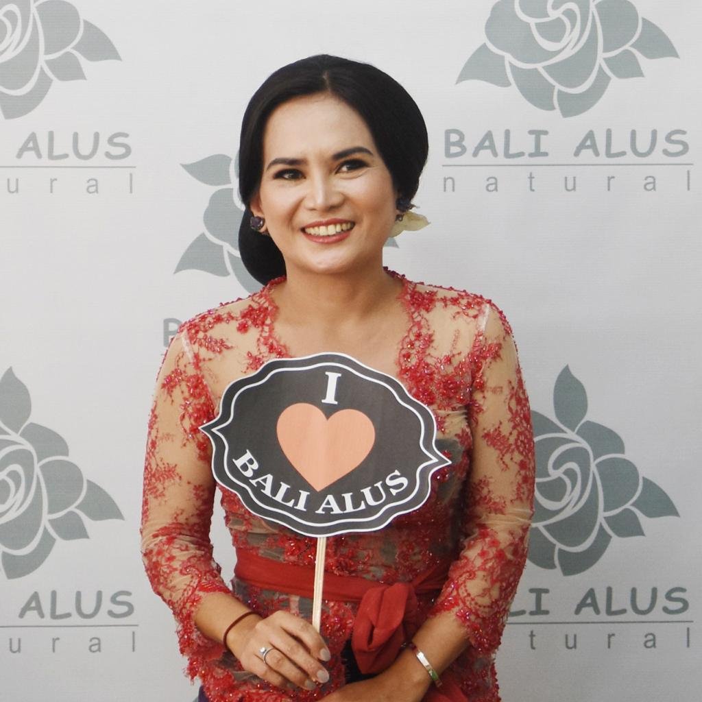 Kisah Pemberdayaan Perempuan di Balik Sukses Produk Kecantikan Bali Alus