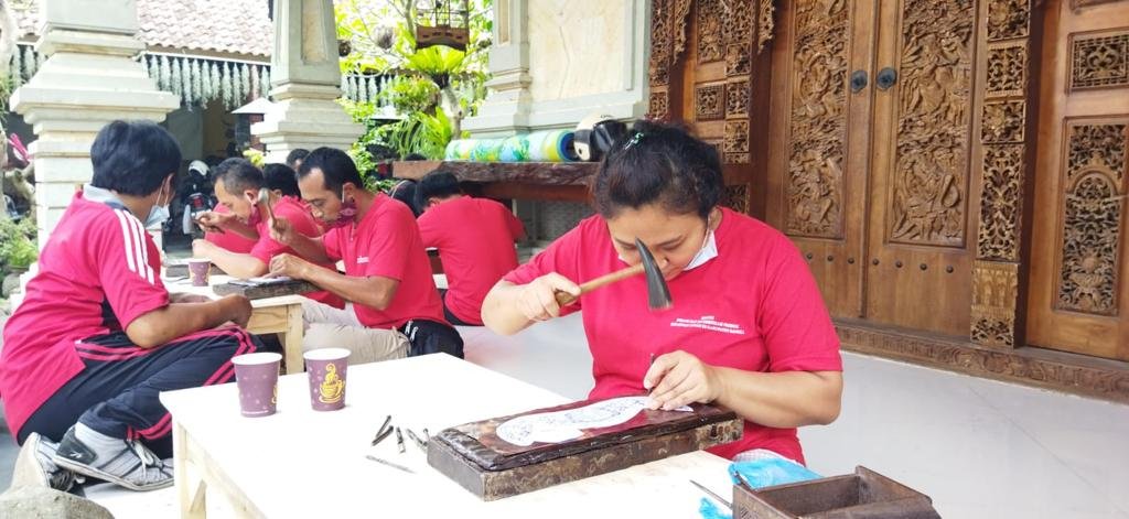 Dukung Pengrajin Logam Bangli, ini Langkah Pemprov Bali 