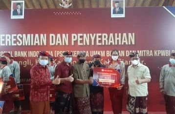 BI Bali Serahkan PSBI  Kepada 11 Pelaku Usaha UMKM