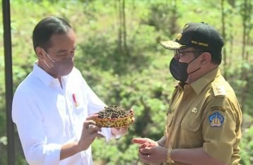 Untuk IKN Nusantara,Bali Ambil Tanah dan Air Suci dari Pura Pusering Jagat