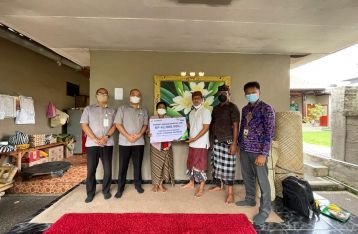 BPJAMSOSTEK Gianyar Serahkan JKM Rp42 Juta Kepada Ahli Waris