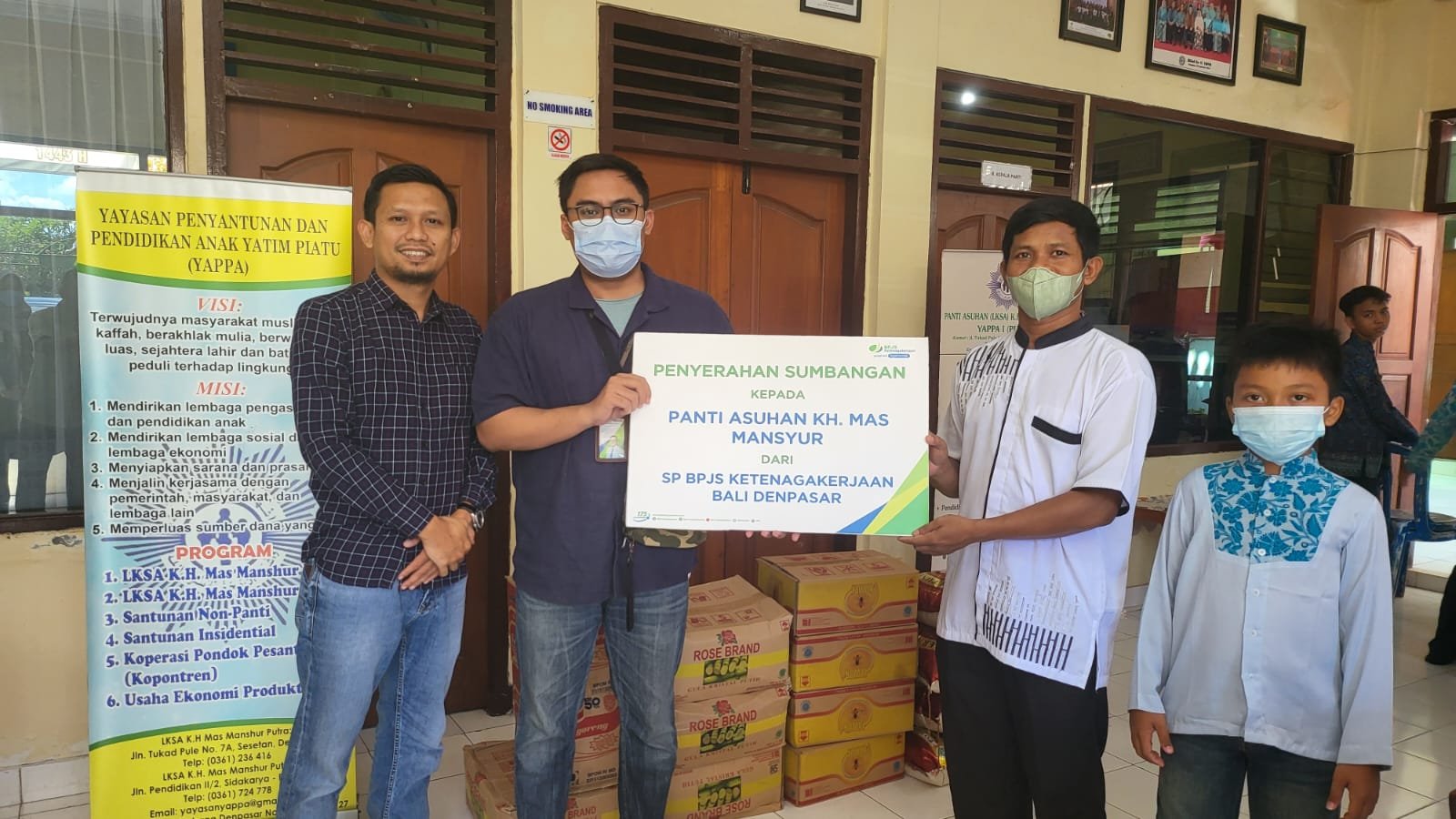 Peduli Sesama di Bulan Ramadhan BPJAMSOSTEK Denpasar Gelar Employee Volunteering