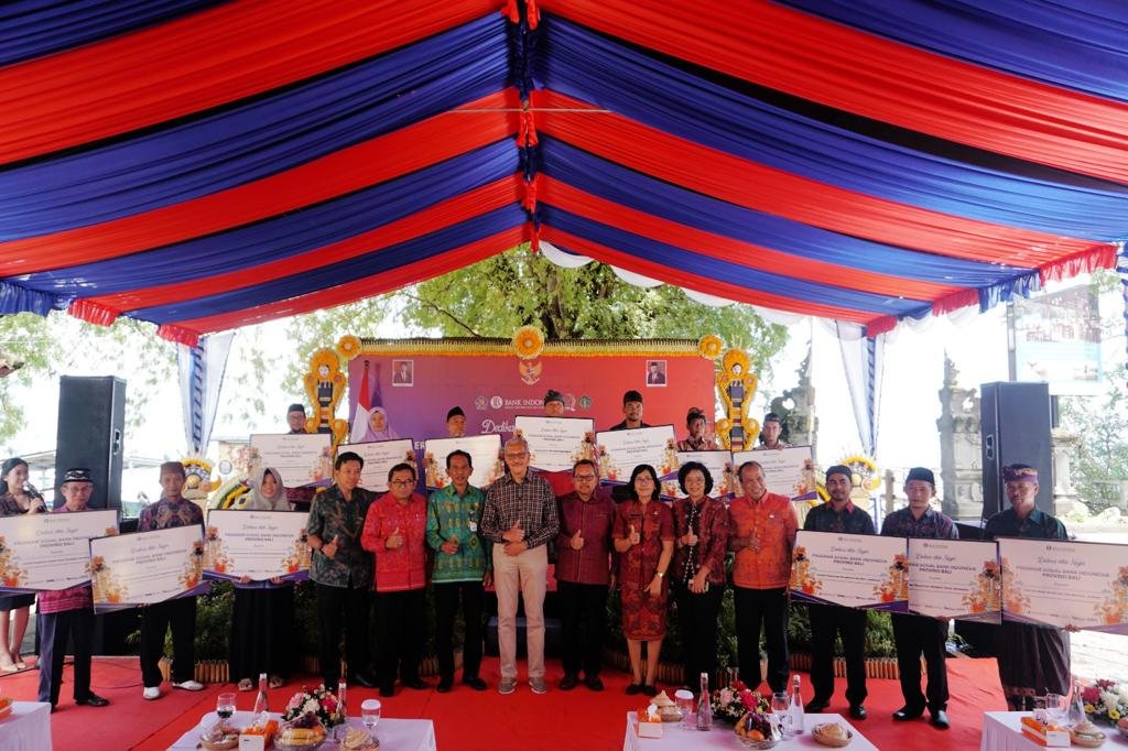 Dorong Pemerataan BI Bali Salurkan PSBI ke 13 Kelompok Masyarakat Buleleng dan Jembrana