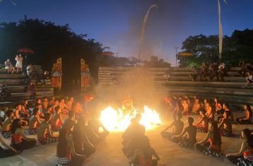Kecak and Barong Dance  Atraksi Wisata Baru di Kawasan The Nusa Dua
