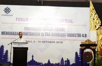 Dampak Revolusi Industri 4.0, Kemenaker Gelar Tripartit Nasional Di Bali