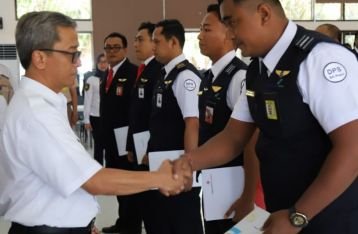 Gagalkan Upaya Penyelundupan Perikanan, Personel Airport Security Bandar Udara I Gusti Ngurah Rai Terima Penghargaan  BKIPM