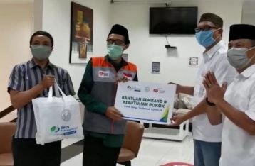 Dampak COVID-19,BPJAMSOSTEK Salurkan Zakat Karyawan Untuk Masyarakat 