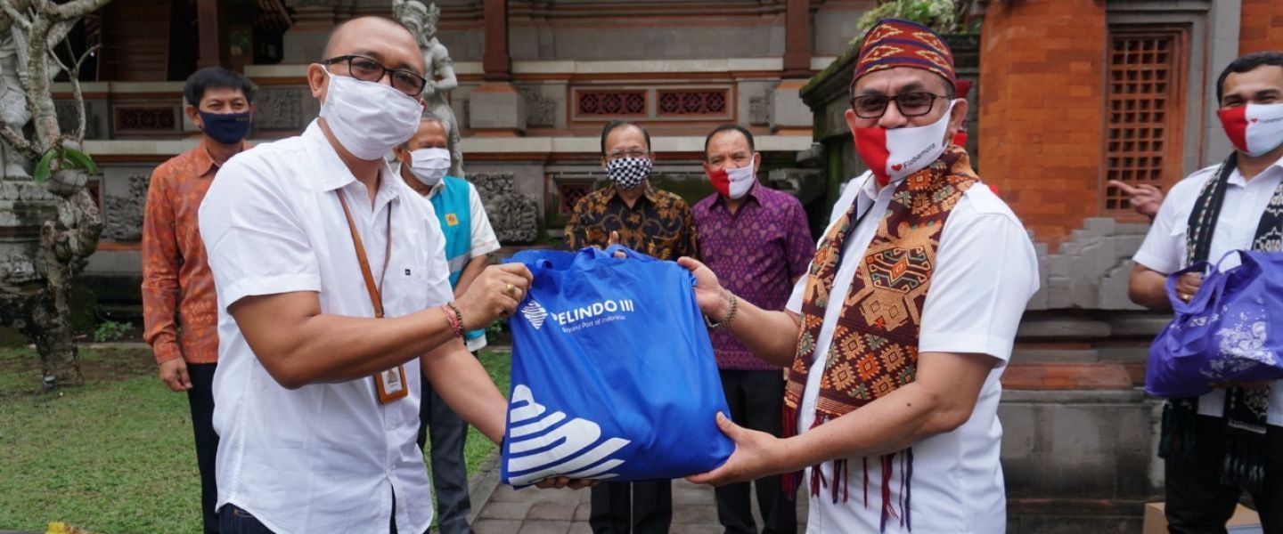 Bantu Terdampak Covid-19 di Bali,Pelindo III,BUMN dan Perbankan Swasta Salurkan Paket Sembako