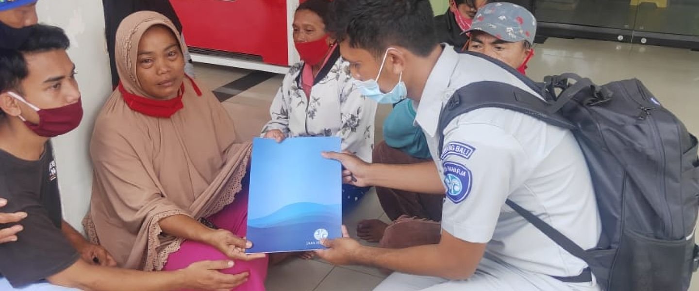 Jasa Raharja Bali Serahkan Santunan Laka Lantas Kurang dari 1x24 Jam