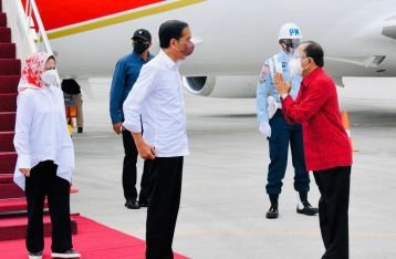 Kunjungan Kerja ke Bali, Presiden  Tinjau Penanaman Mangrove hingga Venue G20