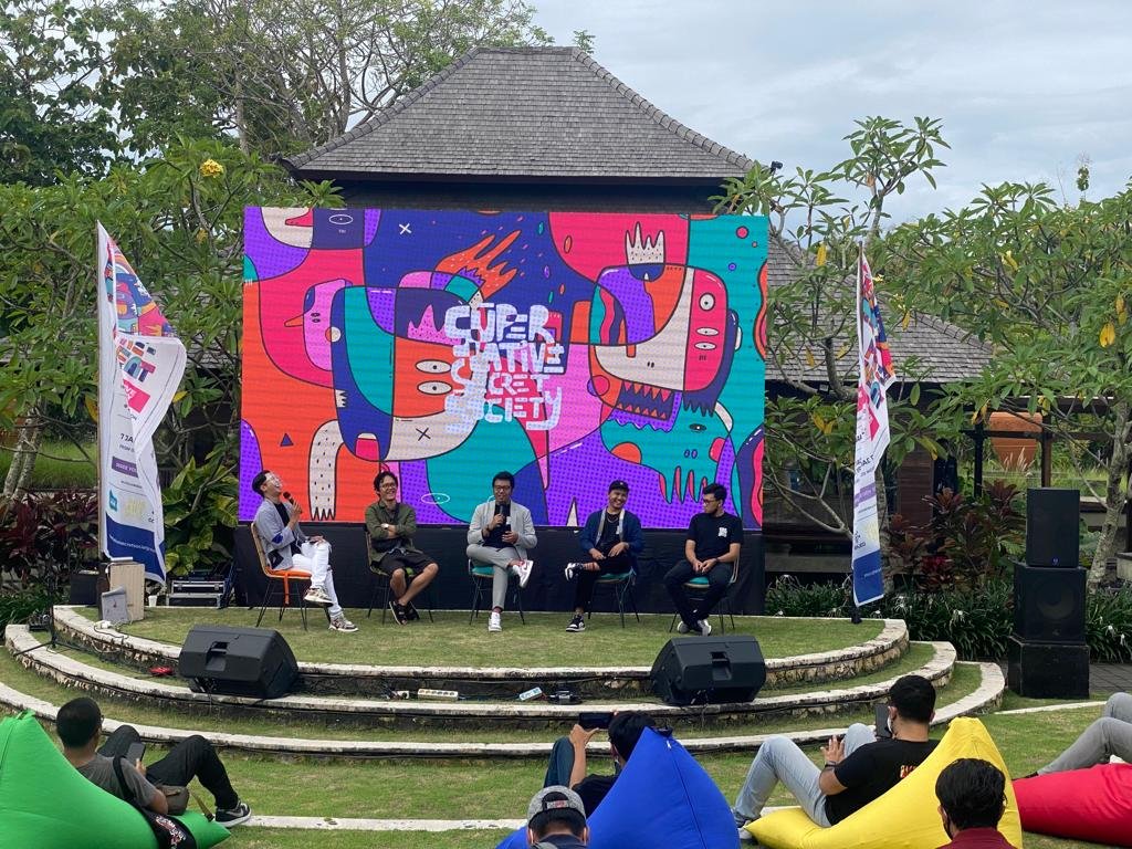 Gallery Superlative Secret Society,  Serba-Serbi Hasil Karya Seniman Indonesia