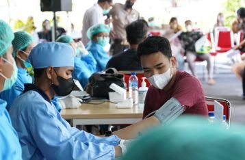 Percepat Pemulihan Ekonomi, OJK Regional 8 Bali dan Nusa Tenggara Gelar Vaksinasi Booster