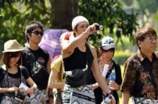 Selasa Pariwisata Bersama Marie Elka Pangestu: Empat Juta Wisatawan Masuk Bali 2012