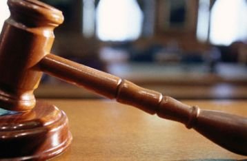 MK Putuskan Kewenangan OJK Atur dan Awasi Jasa Keuangan