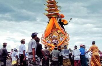Tradisi Ngaben di Bali