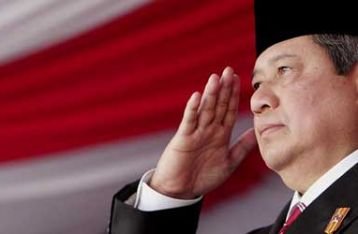 SBY Dianugerahi Gelar  “Semeton Tamiu Utama” Desa  Tampaksiring Bali