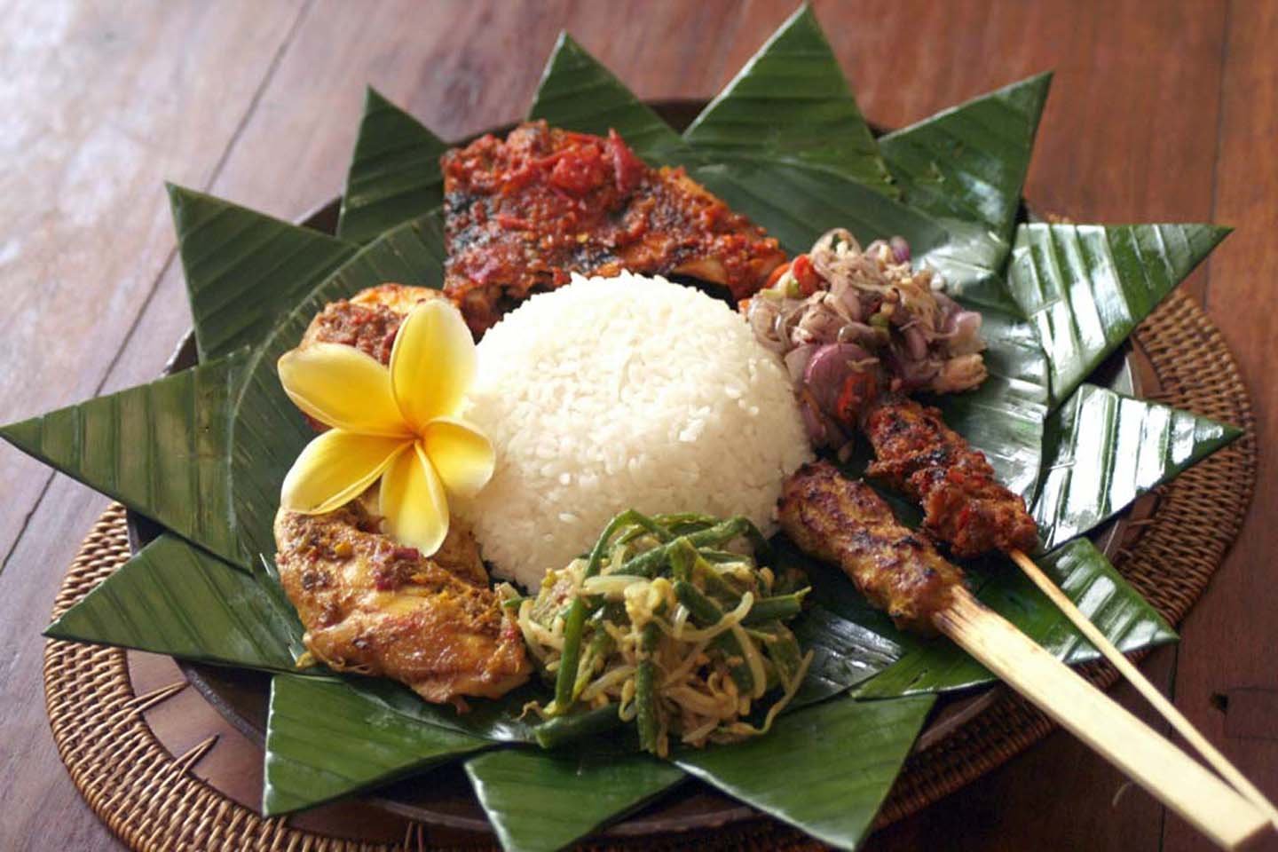 5 Rumah Makan Khas Bali Terpopuler