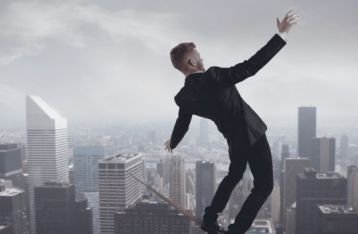 4 Cara memotivasi karyawan Anda untuk mengambil resiko