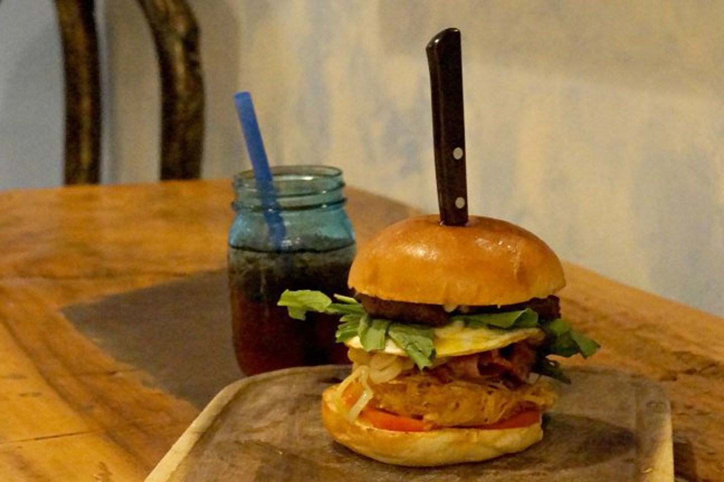 6 Burger Di Bali Yang Bakal Bikin Lidah Kamu Meleleh!